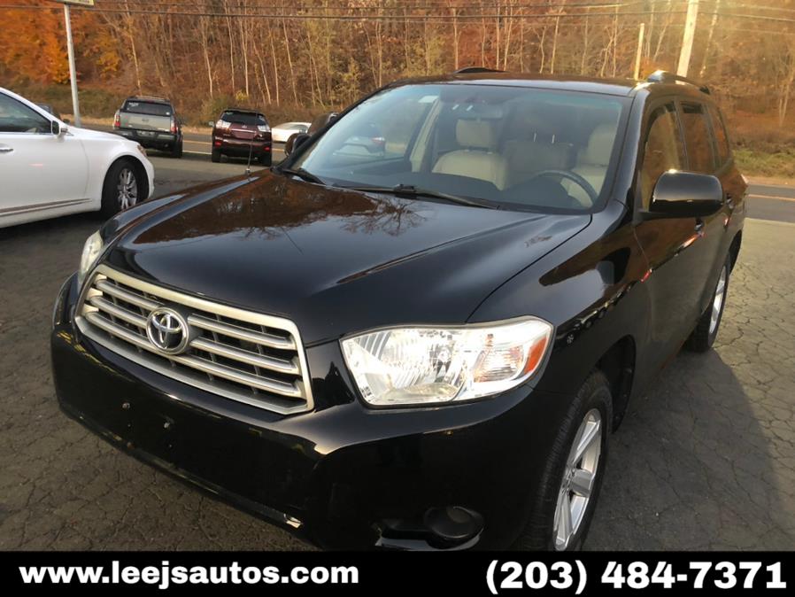 2008 Toyota Highlander FWD 4dr Base, available for sale in North Branford, Connecticut | LeeJ's Auto Sales & Service. North Branford, Connecticut