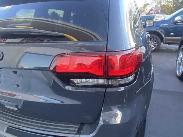 Used Jeep Grand Cherokee Altitude 4x4 *Ltd Avail* 2018 | Sunrise Auto Outlet. Amityville, New York Used Jeep Grand Cherokee Altitude 4x4 *Ltd Avail* 2018 | Sunrise Auto Outlet. Amityville, New York