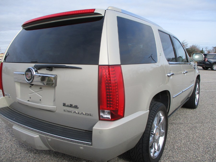 2009 Cadillac Escalade Hybrid 4WD 4dr, available for sale in Massapequa, New York | South Shore Auto Brokers & Sales. Massapequa, New York 2009 Cadillac Escalade Hybrid 4WD 4dr, available for sale in Massapequa, New York | South Shore Auto Brokers & Sales. Massapequa, New York