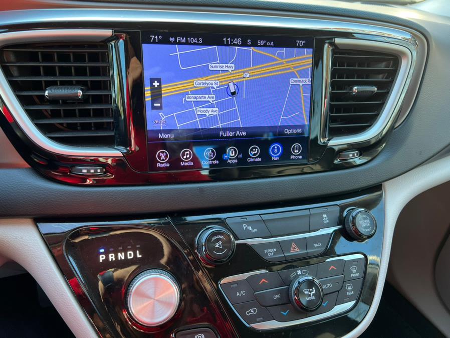 Used Chrysler Pacifica Touring-L FWD 2017 | Mint Auto Sales. Islip, New York Used Chrysler Pacifica Touring-L FWD 2017 | Mint Auto Sales. Islip, New York
