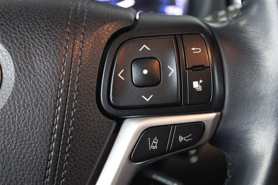 Used Toyota Highlander LE 2018 | Fast Track Motors. Paterson, New Jersey Used Toyota Highlander LE 2018 | Fast Track Motors. Paterson, New Jersey