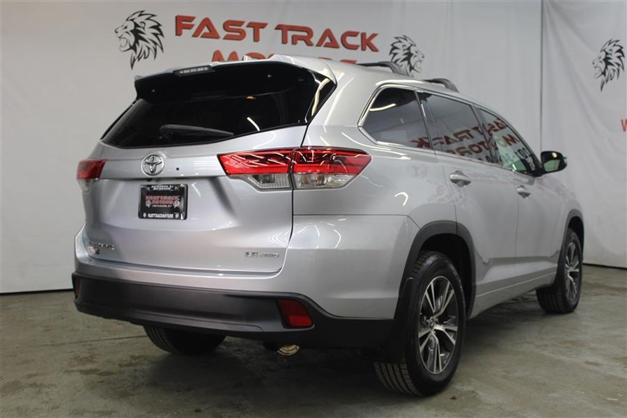 Used Toyota Highlander LE 2018 | Fast Track Motors. Paterson, New Jersey Used Toyota Highlander LE 2018 | Fast Track Motors. Paterson, New Jersey