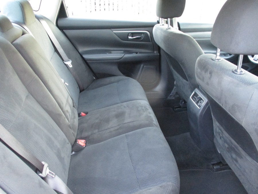 2015 Nissan Altima 4dr Sdn I4 2.5 SV, available for sale in West Babylon, New York | New Gen Auto Group. West Babylon, New York 2015 Nissan Altima 4dr Sdn I4 2.5 SV, available for sale in West Babylon, New York | New Gen Auto Group. West Babylon, New York