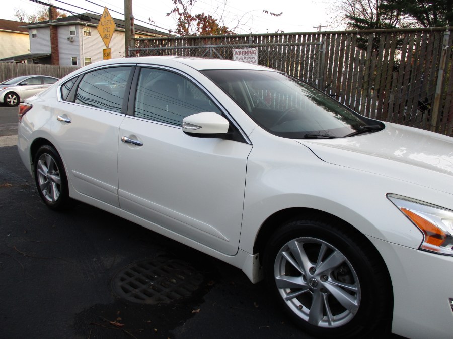 2015 Nissan Altima 4dr Sdn I4 2.5 SV, available for sale in West Babylon, New York | New Gen Auto Group. West Babylon, New York 2015 Nissan Altima 4dr Sdn I4 2.5 SV, available for sale in West Babylon, New York | New Gen Auto Group. West Babylon, New York