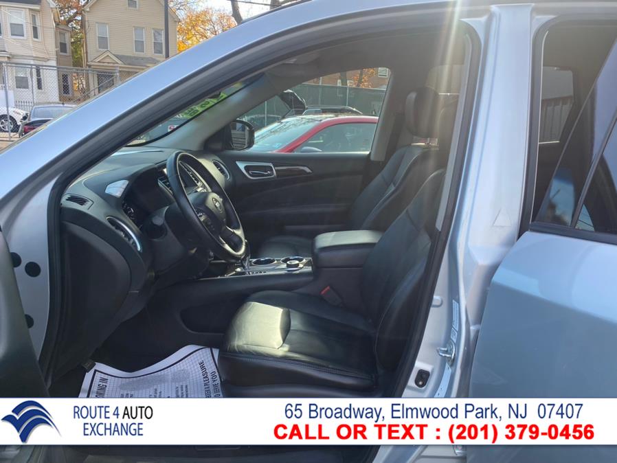 Used Nissan Pathfinder 4WD 4dr SL 2013 | Route 4 Auto Exchange. Elmwood Park, New Jersey Used Nissan Pathfinder 4WD 4dr SL 2013 | Route 4 Auto Exchange. Elmwood Park, New Jersey