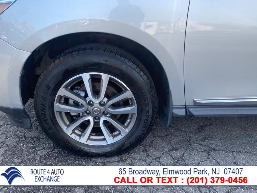 Used Nissan Pathfinder 4WD 4dr SL 2013 | Route 4 Auto Exchange. Elmwood Park, New Jersey Used Nissan Pathfinder 4WD 4dr SL 2013 | Route 4 Auto Exchange. Elmwood Park, New Jersey