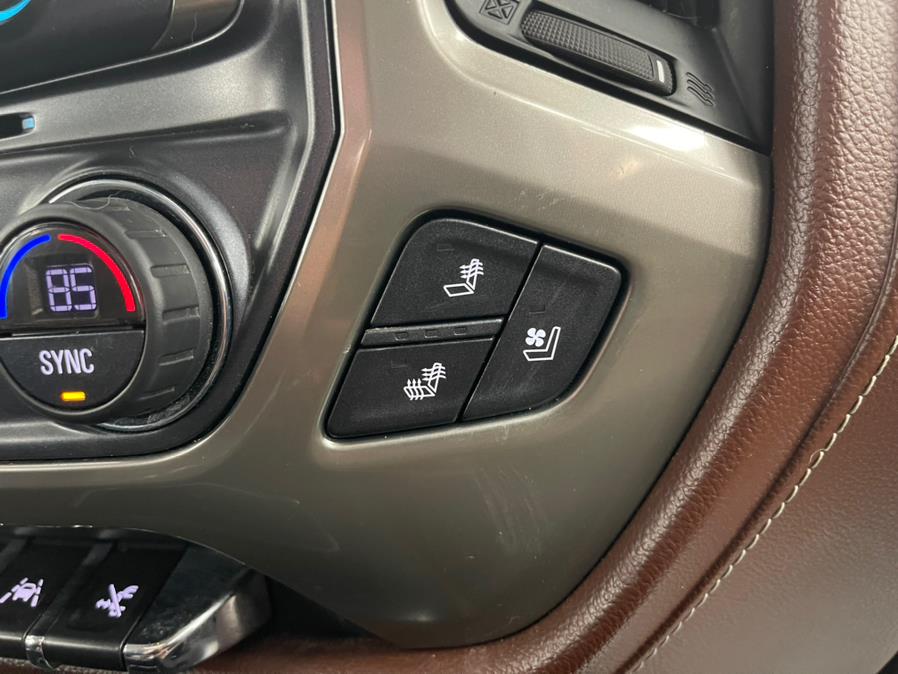 Used Chevrolet Silverado 1500 4WD Crew Cab 143.5" High Country 2017 | Power Motors East. Massapequa Park, New York Used Chevrolet Silverado 1500 4WD Crew Cab 143.5" High Country 2017 | Power Motors East. Massapequa Park, New York