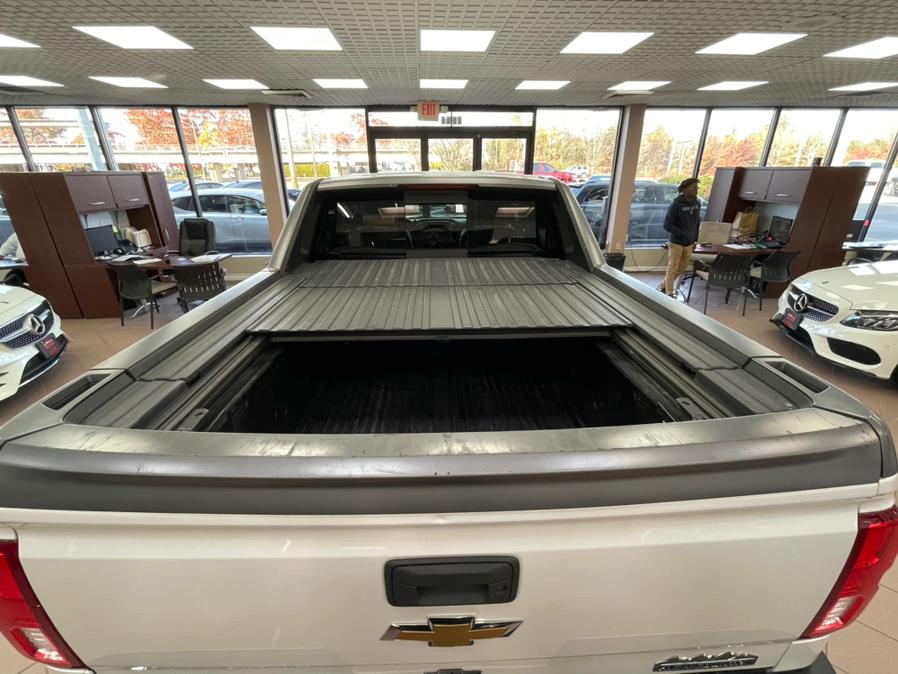 Used Chevrolet Silverado 1500 4WD Crew Cab 143.5" High Country 2017 | Power Motors East. Massapequa Park, New York Used Chevrolet Silverado 1500 4WD Crew Cab 143.5" High Country 2017 | Power Motors East. Massapequa Park, New York