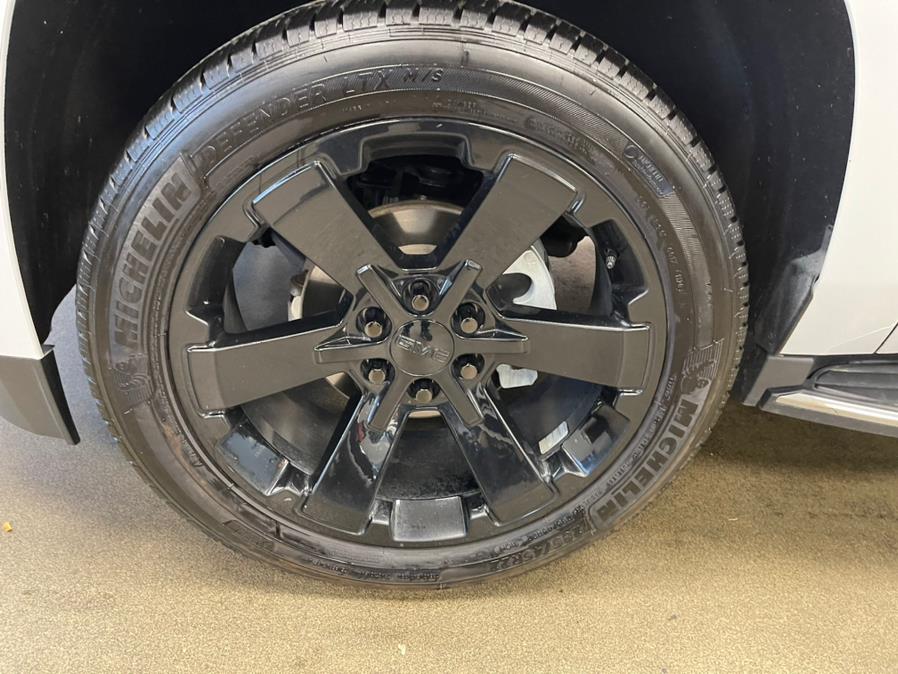 Used GMC Yukon 4WD 4dr Denali 2019 | 5 Towns Drive. Inwood, New York Used GMC Yukon 4WD 4dr Denali 2019 | 5 Towns Drive. Inwood, New York