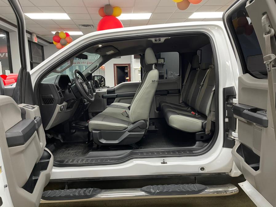 Used Ford F-150 4WD SuperCab 145" XL 2016 | 5 Towns Drive. Inwood, New York Used Ford F-150 4WD SuperCab 145" XL 2016 | 5 Towns Drive. Inwood, New York