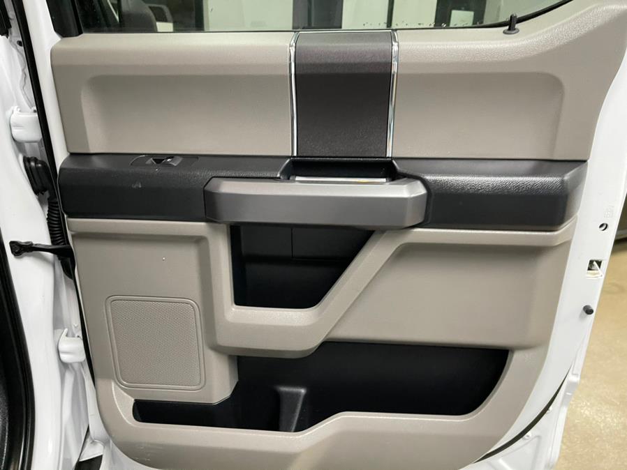 Used Ford F-150 XLT 4WD SuperCrew 5.5'' Box 2019 | 5 Towns Drive. Inwood, New York Used Ford F-150 XLT 4WD SuperCrew 5.5'' Box 2019 | 5 Towns Drive. Inwood, New York
