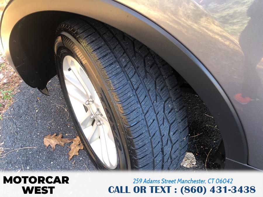 2013 Ford Explorer 4WD 4dr XLT, available for sale in Manchester, Connecticut | Motorcar West. Manchester, Connecticut 2013 Ford Explorer 4WD 4dr XLT, available for sale in Manchester, Connecticut | Motorcar West. Manchester, Connecticut