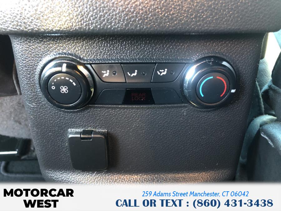 2013 Ford Explorer 4WD 4dr XLT, available for sale in Manchester, Connecticut | Motorcar West. Manchester, Connecticut 2013 Ford Explorer 4WD 4dr XLT, available for sale in Manchester, Connecticut | Motorcar West. Manchester, Connecticut