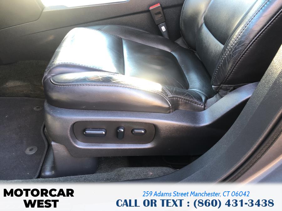 2013 Ford Explorer 4WD 4dr XLT, available for sale in Manchester, Connecticut | Motorcar West. Manchester, Connecticut 2013 Ford Explorer 4WD 4dr XLT, available for sale in Manchester, Connecticut | Motorcar West. Manchester, Connecticut