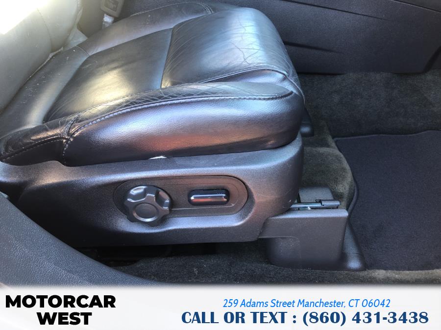 2013 Ford Explorer 4WD 4dr XLT, available for sale in Manchester, Connecticut | Motorcar West. Manchester, Connecticut 2013 Ford Explorer 4WD 4dr XLT, available for sale in Manchester, Connecticut | Motorcar West. Manchester, Connecticut