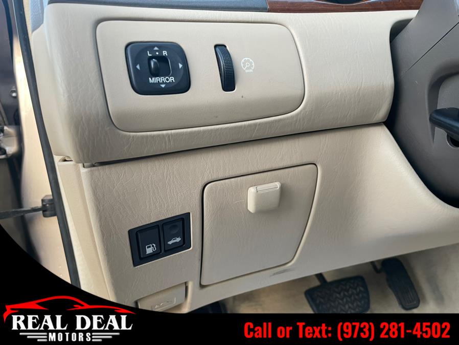 Used Lexus ES 330 4dr Sdn 2006 | Real Deal Motors. Lodi, New Jersey Used Lexus ES 330 4dr Sdn 2006 | Real Deal Motors. Lodi, New Jersey