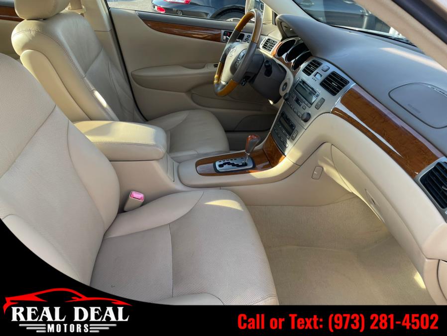 Used Lexus ES 330 4dr Sdn 2006 | Real Deal Motors. Lodi, New Jersey Used Lexus ES 330 4dr Sdn 2006 | Real Deal Motors. Lodi, New Jersey