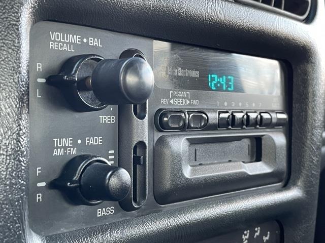 Used Chevrolet Blazer LS 2000 | Blasius Federal Road. Brookfield, Connecticut Used Chevrolet Blazer LS 2000 | Blasius Federal Road. Brookfield, Connecticut