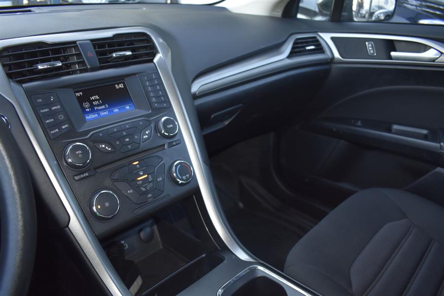 Used Ford Fusion SE 4dr Sedan 2018 | Automania. Woodside, New York Used Ford Fusion SE 4dr Sedan 2018 | Automania. Woodside, New York