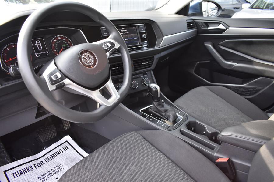 Used Volkswagen Jetta 1.4T S 4dr Sedan 8A 2019 | Automania. Woodside, New York Used Volkswagen Jetta 1.4T S 4dr Sedan 8A 2019 | Automania. Woodside, New York