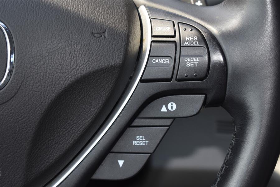 Used Acura Ilx w/Premium 4dr Sedan Package 2018 | Automania. Woodside, New York Used Acura Ilx w/Premium 4dr Sedan Package 2018 | Automania. Woodside, New York