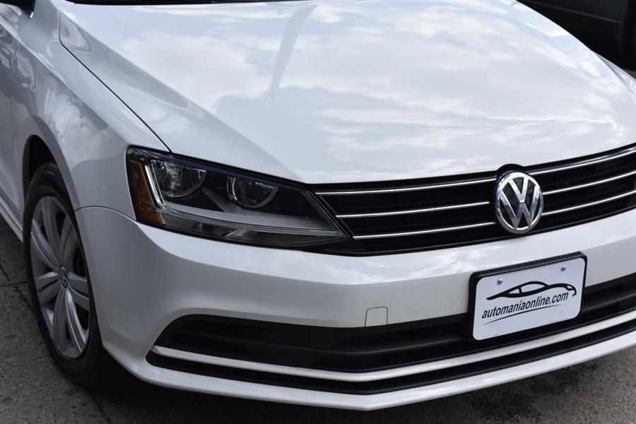 Used Volkswagen Jetta 1.4T S 4dr Sedan 5M 2017 | Automania. Woodside, New York Used Volkswagen Jetta 1.4T S 4dr Sedan 5M 2017 | Automania. Woodside, New York