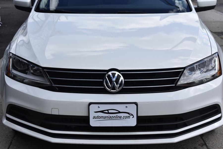 Used Volkswagen Jetta 1.4T S 4dr Sedan 5M 2017 | Automania. Woodside, New York Used Volkswagen Jetta 1.4T S 4dr Sedan 5M 2017 | Automania. Woodside, New York