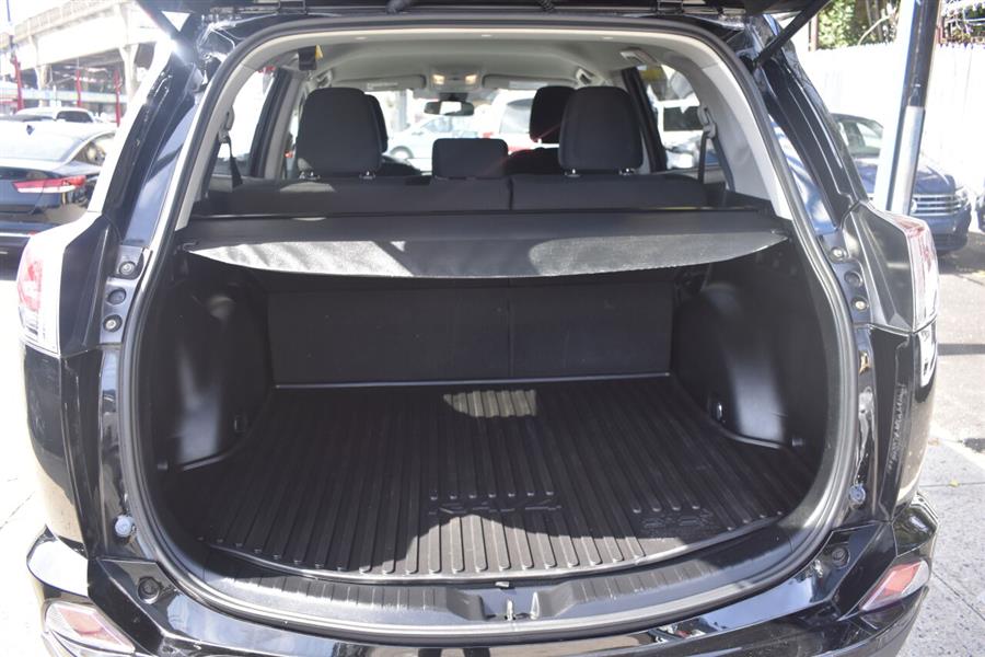 Used Toyota Rav4 LE AWD 4dr SUV 2018 | Automania. Woodside, New York Used Toyota Rav4 LE AWD 4dr SUV 2018 | Automania. Woodside, New York