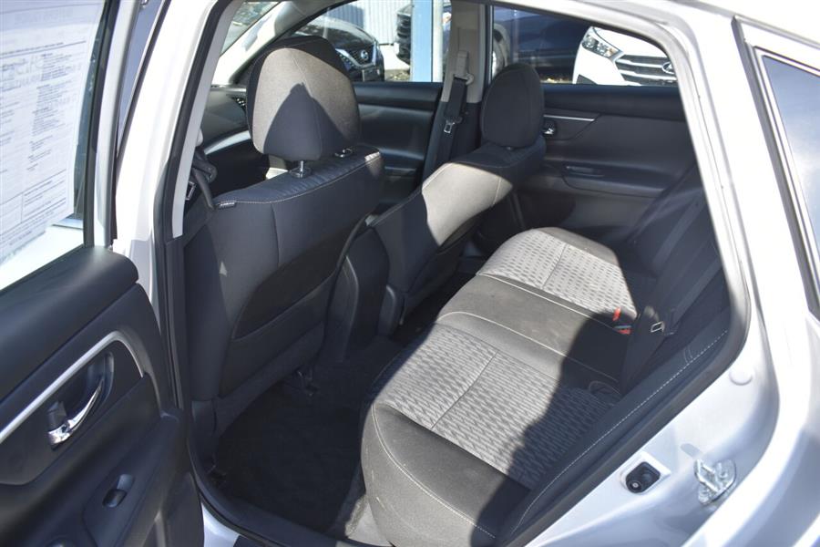 Used Nissan Altima 2.5 SV 4dr Sedan 2018 | Automania. Woodside, New York Used Nissan Altima 2.5 SV 4dr Sedan 2018 | Automania. Woodside, New York