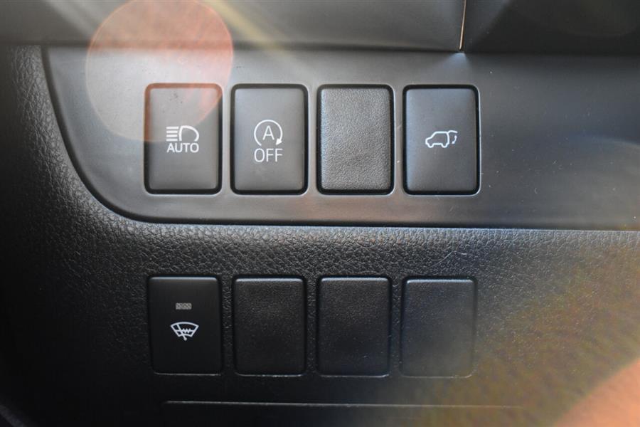 Used Toyota Highlander XLE AWD 4dr SUV 2018 | Automania. Woodside, New York Used Toyota Highlander XLE AWD 4dr SUV 2018 | Automania. Woodside, New York