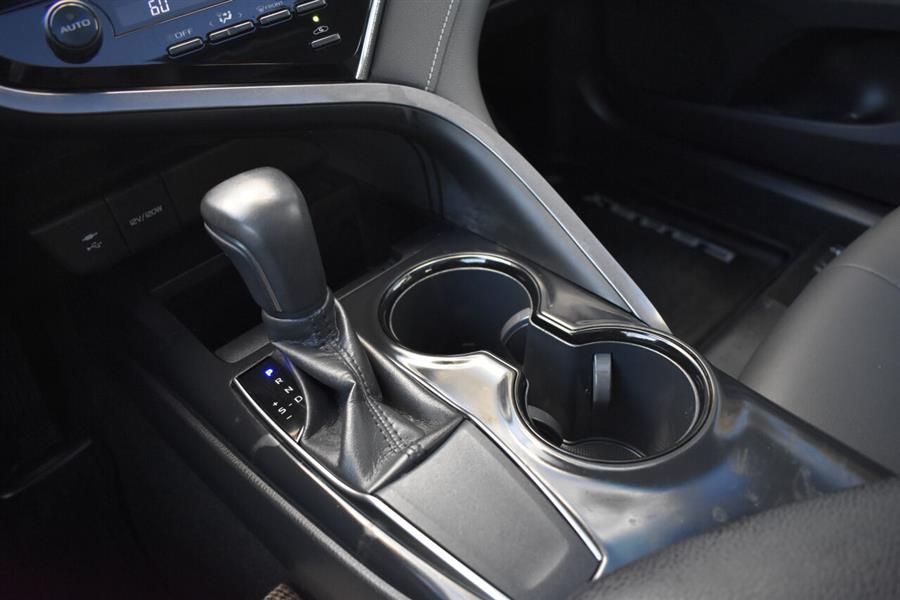 Used Toyota Camry SE 4dr Sedan 2018 | Automania. Woodside, New York Used Toyota Camry SE 4dr Sedan 2018 | Automania. Woodside, New York