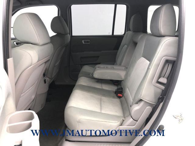 2015 Honda Pilot 4WD 4dr LX, available for sale in Naugatuck, Connecticut | J&M Automotive Sls&Svc LLC. Naugatuck, Connecticut 2015 Honda Pilot 4WD 4dr LX, available for sale in Naugatuck, Connecticut | J&M Automotive Sls&Svc LLC. Naugatuck, Connecticut