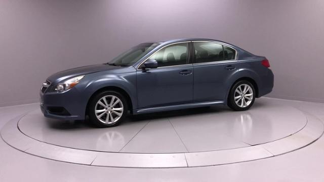 Used Subaru Legacy 4dr Sdn H4 Auto 2.5i Premium 2013 | J&M Automotive Sls&Svc LLC. Naugatuck, Connecticut Used Subaru Legacy 4dr Sdn H4 Auto 2.5i Premium 2013 | J&M Automotive Sls&Svc LLC. Naugatuck, Connecticut