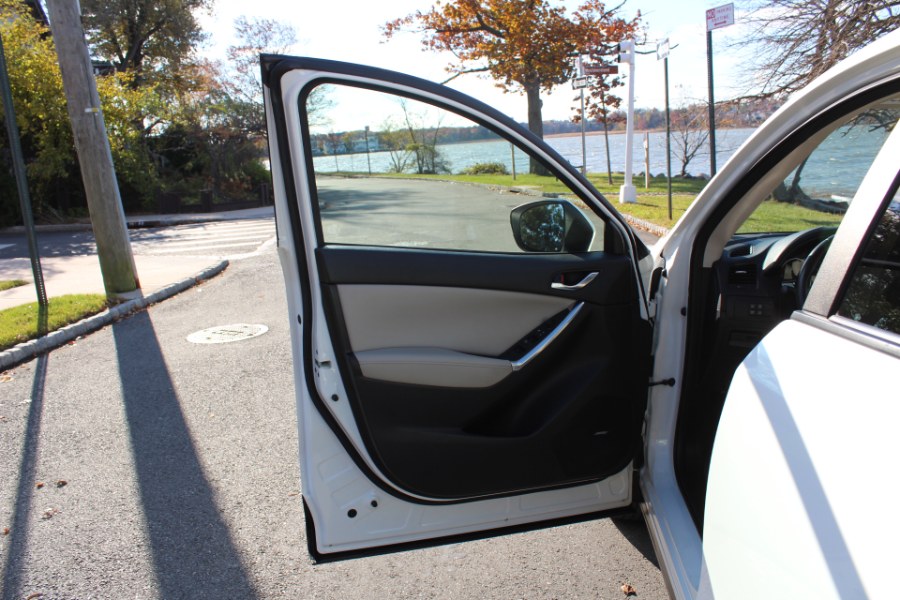 2014 Mazda CX-5 AWD 4dr Auto Grand Touring, available for sale in Great Neck, New York | Great Neck Car Buyers & Sellers. Great Neck, New York 2014 Mazda CX-5 AWD 4dr Auto Grand Touring, available for sale in Great Neck, New York | Great Neck Car Buyers & Sellers. Great Neck, New York
