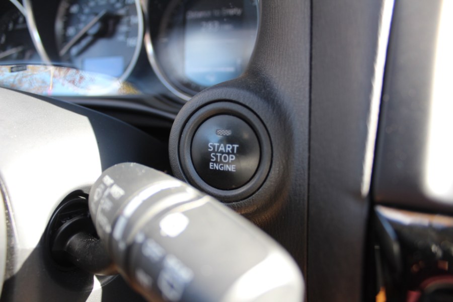 2014 Mazda CX-5 AWD 4dr Auto Grand Touring, available for sale in Great Neck, New York | Great Neck Car Buyers & Sellers. Great Neck, New York 2014 Mazda CX-5 AWD 4dr Auto Grand Touring, available for sale in Great Neck, New York | Great Neck Car Buyers & Sellers. Great Neck, New York