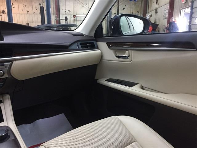 Used Lexus Es 350 2018 | Eastchester Motor Cars. Bronx, New York Used Lexus Es 350 2018 | Eastchester Motor Cars. Bronx, New York