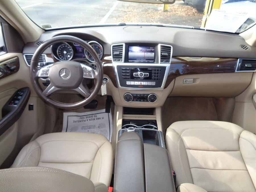 2015 Mercedes-Benz ML350 4MATIC, LOW MILES!, available for sale in Elmont, New York | Sunrise of Elmont. Elmont, New York 2015 Mercedes-Benz ML350 4MATIC, LOW MILES!, available for sale in Elmont, New York | Sunrise of Elmont. Elmont, New York