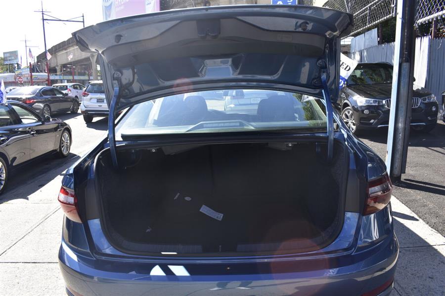 Used Volkswagen Jetta 1.4T S 4dr Sedan 8A 2019 | Automania. Woodside, New York Used Volkswagen Jetta 1.4T S 4dr Sedan 8A 2019 | Automania. Woodside, New York