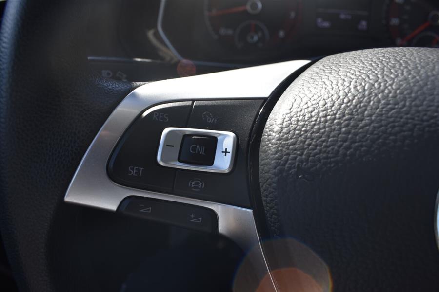 Used Volkswagen Jetta 1.4T S 4dr Sedan 8A 2019 | Automania. Woodside, New York Used Volkswagen Jetta 1.4T S 4dr Sedan 8A 2019 | Automania. Woodside, New York