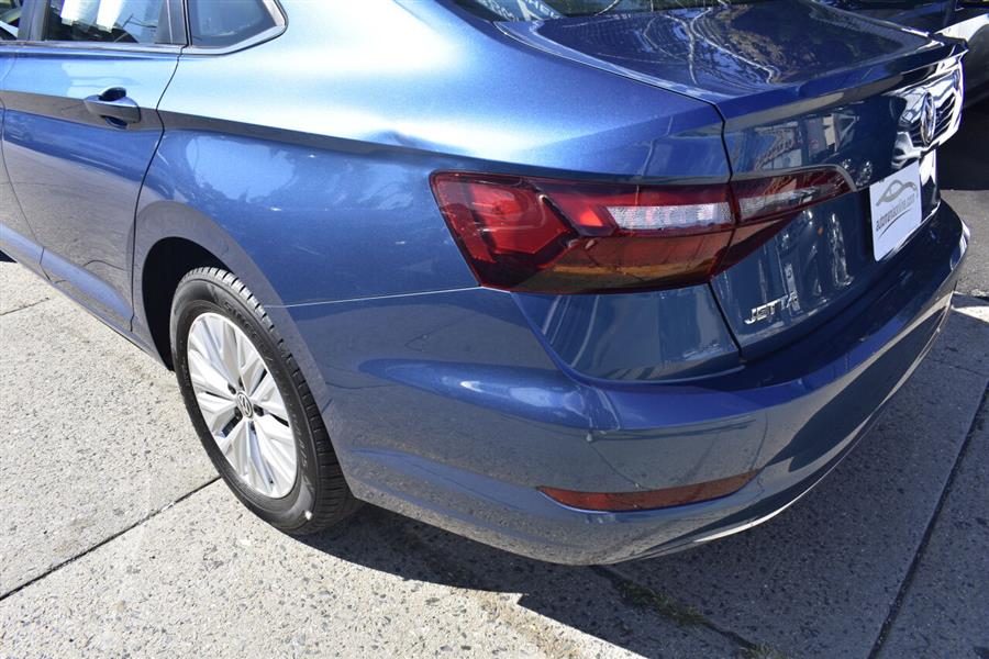 Used Volkswagen Jetta 1.4T S 4dr Sedan 8A 2019 | Automania. Woodside, New York Used Volkswagen Jetta 1.4T S 4dr Sedan 8A 2019 | Automania. Woodside, New York