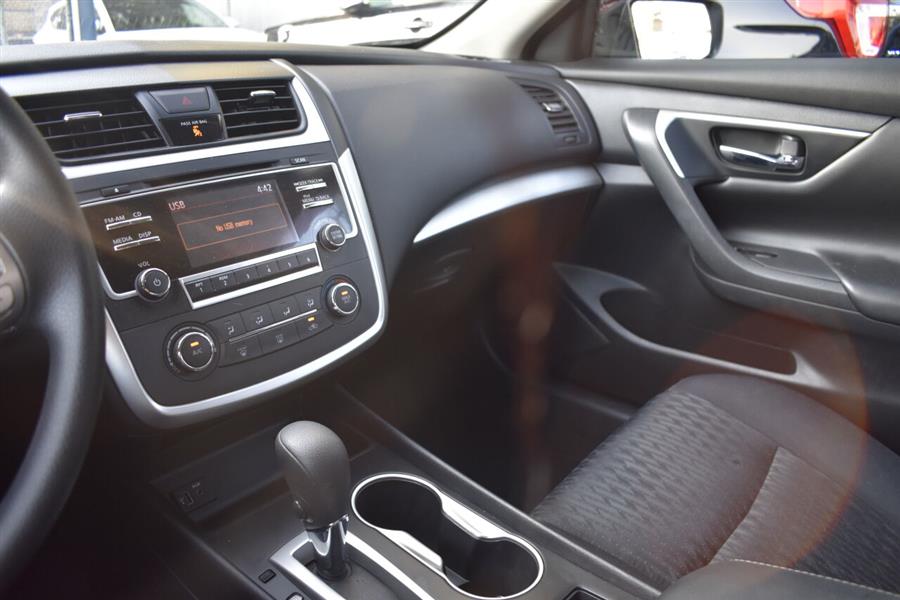 Used Nissan Altima 2.5 S 4dr Sedan 2018 | Automania. Woodside, New York Used Nissan Altima 2.5 S 4dr Sedan 2018 | Automania. Woodside, New York