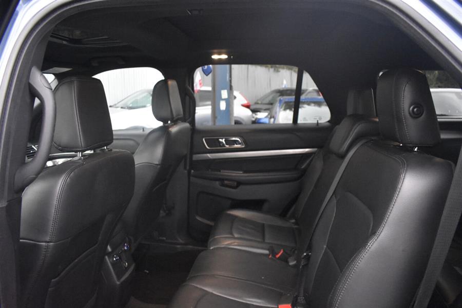 Used Ford Explorer XLT AWD 4dr SUV 2018 | Automania. Woodside, New York Used Ford Explorer XLT AWD 4dr SUV 2018 | Automania. Woodside, New York