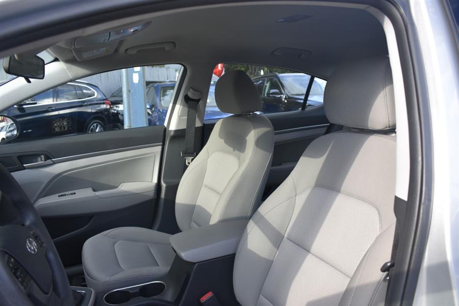 Used Hyundai Elantra Value Edition 4dr Sedan (US) 2018 | Automania. Woodside, New York Used Hyundai Elantra Value Edition 4dr Sedan (US) 2018 | Automania. Woodside, New York
