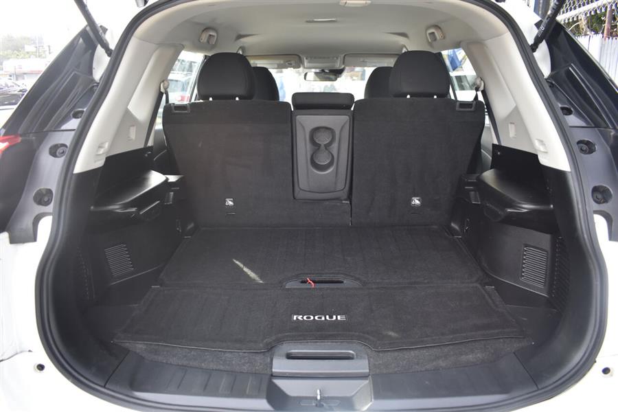 Used Nissan Rogue S AWD 4dr Crossover 2019 | Automania. Woodside, New York Used Nissan Rogue S AWD 4dr Crossover 2019 | Automania. Woodside, New York