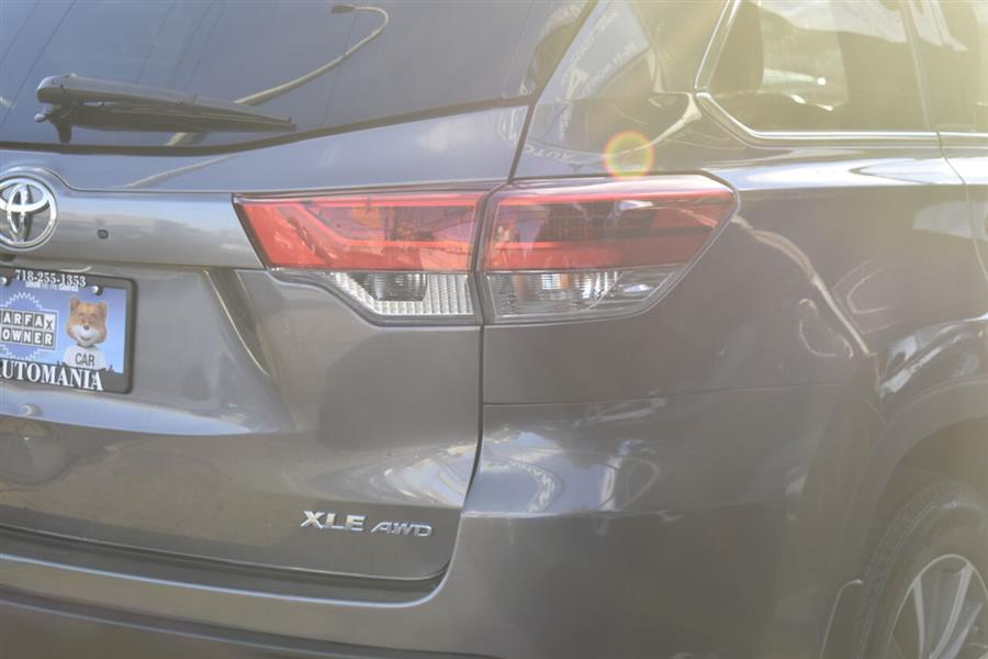 Used Toyota Highlander XLE AWD 4dr SUV 2018 | Automania. Woodside, New York Used Toyota Highlander XLE AWD 4dr SUV 2018 | Automania. Woodside, New York