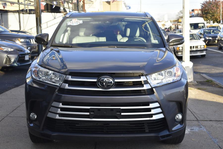 Used Toyota Highlander XLE AWD 4dr SUV 2018 | Automania. Woodside, New York Used Toyota Highlander XLE AWD 4dr SUV 2018 | Automania. Woodside, New York
