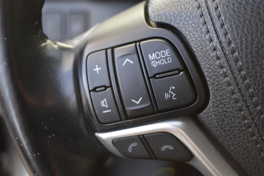 Used Toyota Highlander XLE AWD 4dr SUV 2018 | Automania. Woodside, New York Used Toyota Highlander XLE AWD 4dr SUV 2018 | Automania. Woodside, New York