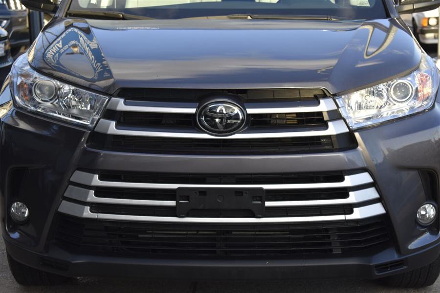 Used Toyota Highlander XLE AWD 4dr SUV 2018 | Automania. Woodside, New York Used Toyota Highlander XLE AWD 4dr SUV 2018 | Automania. Woodside, New York