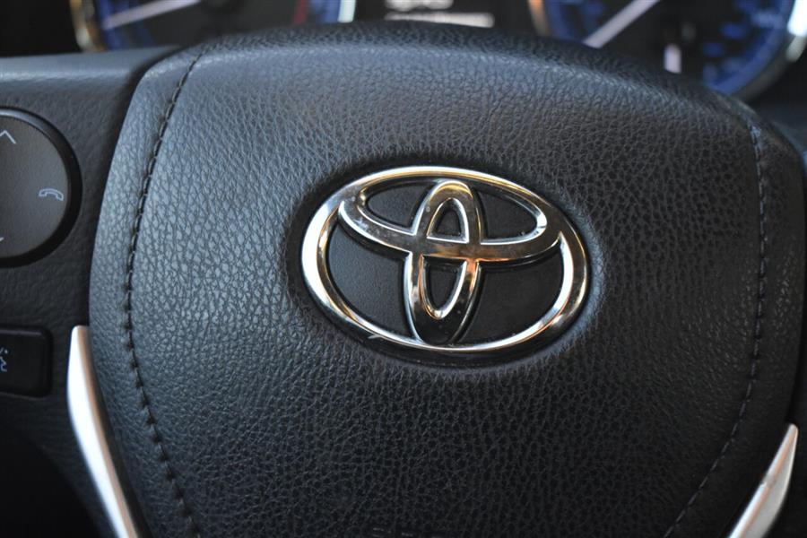 Used Toyota Corolla SE 4dr Sedan CVT 2018 | Automania. Woodside, New York Used Toyota Corolla SE 4dr Sedan CVT 2018 | Automania. Woodside, New York