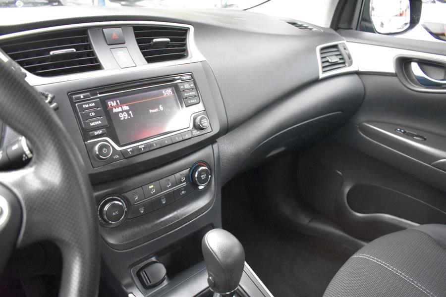Used Nissan Sentra S 4dr Sedan CVT 2018 | Automania. Woodside, New York Used Nissan Sentra S 4dr Sedan CVT 2018 | Automania. Woodside, New York
